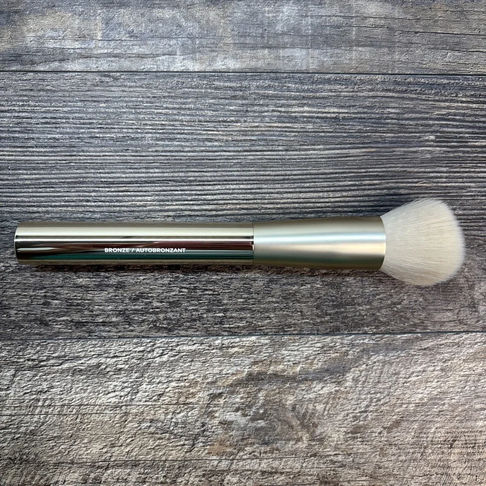 Beautycounter Cream Bronzer Brush NEW